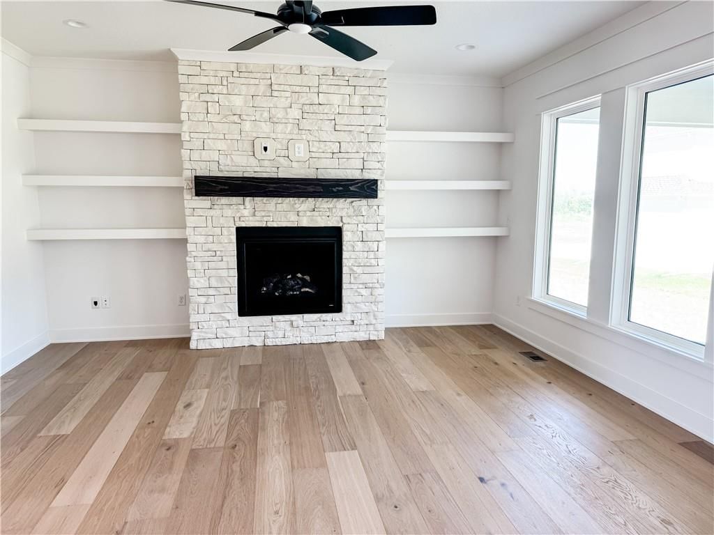 18251 W 168th Terrace — photo 9