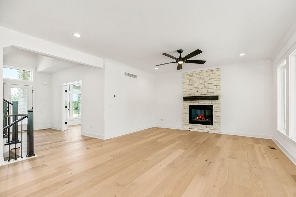 18251 W 168th Terrace — photo 10