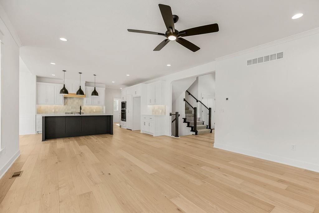 18251 W 168th Terrace — photo 11