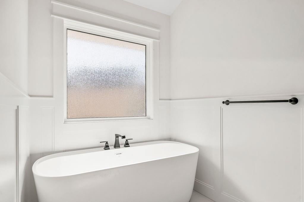 18251 W 168th Terrace — photo 32