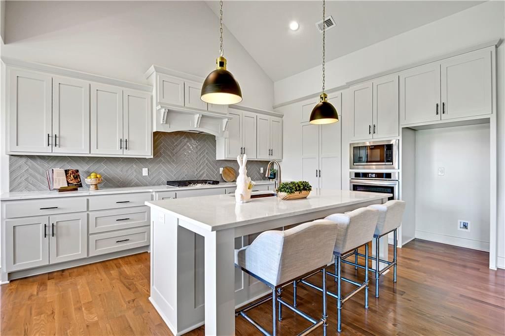 14500 Meadow Lane — photo 8