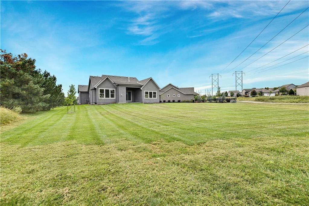 14500 Meadow Lane — photo 36