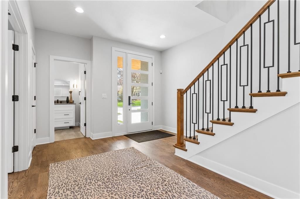 Photo 5 of 51 - 4612 W 59th Terrace