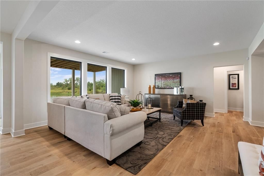 1406 Upton Court — photo 40