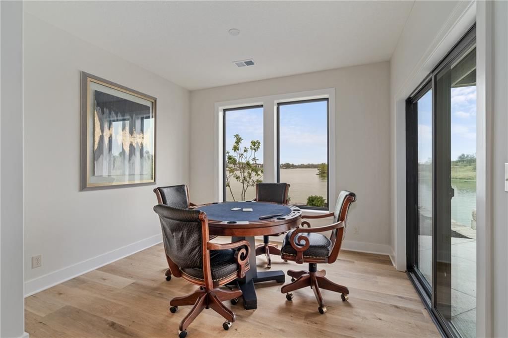 1406 Upton Court — photo 42