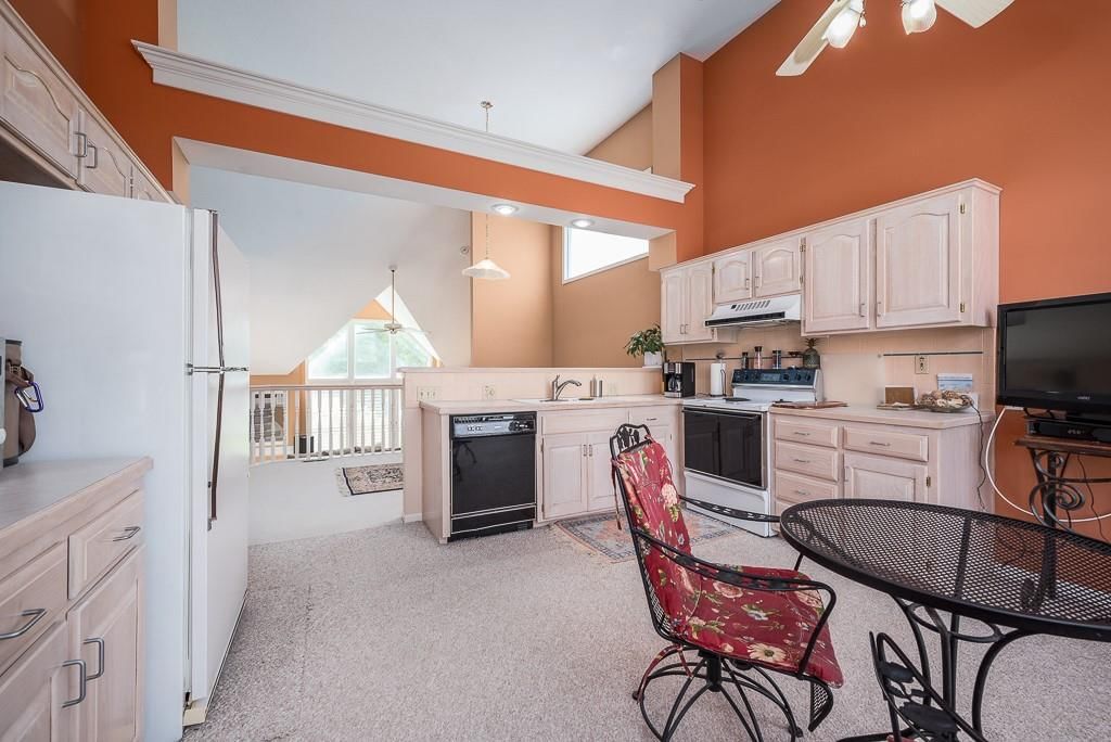 13548 Kansas Avenue — photo 9