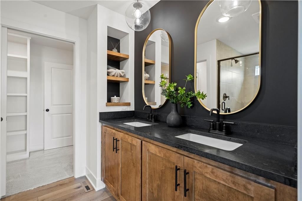 12156 N Tracy Avenue — photo 18