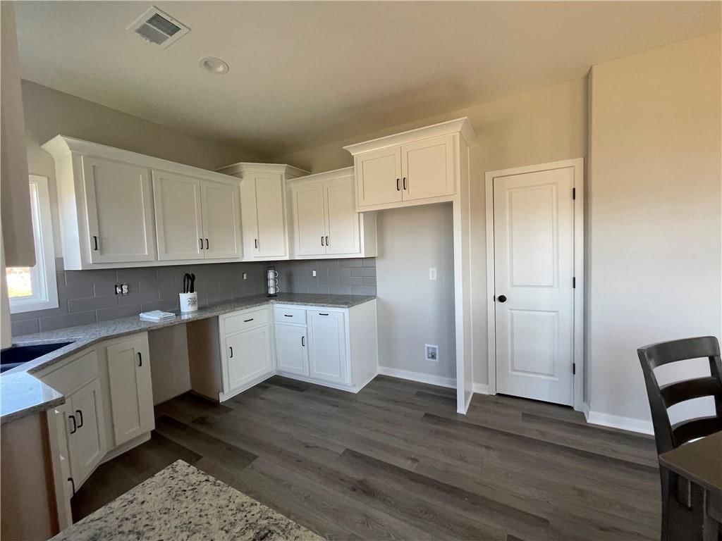 2106 SE Oak Ridge Drive — photo 9