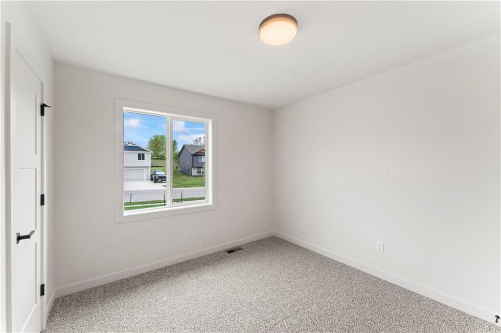 610 SE 21st Street — photo 29