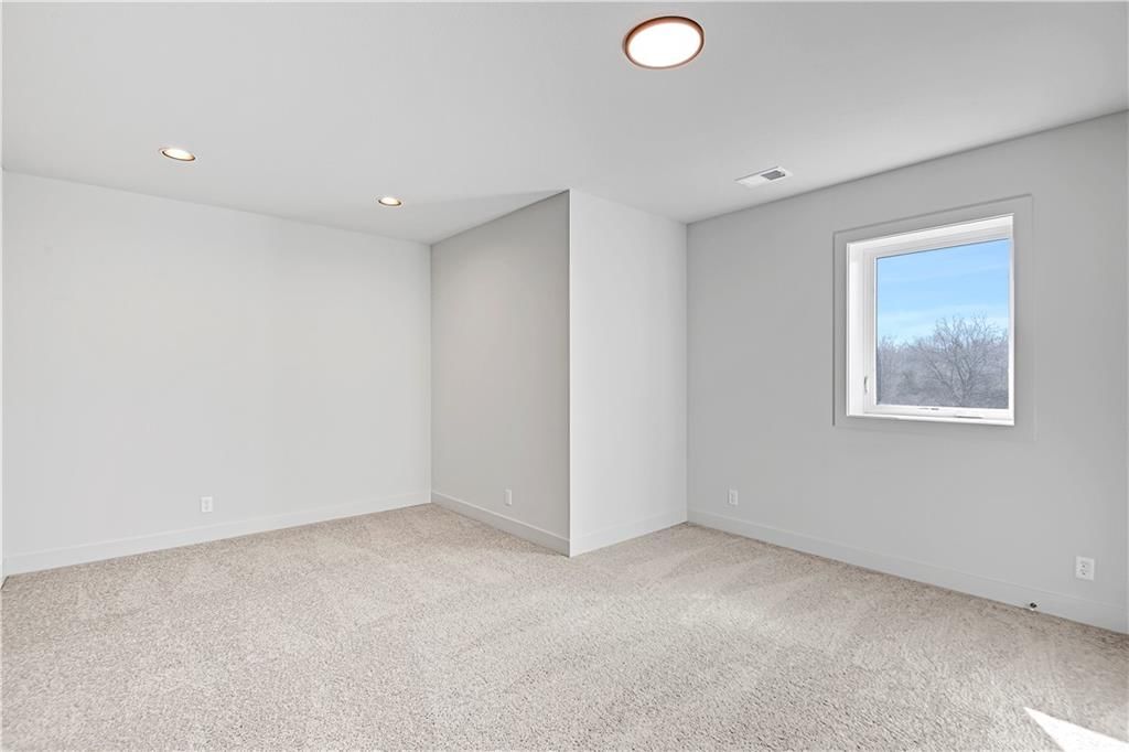22051 W 100th Terrace — photo 36