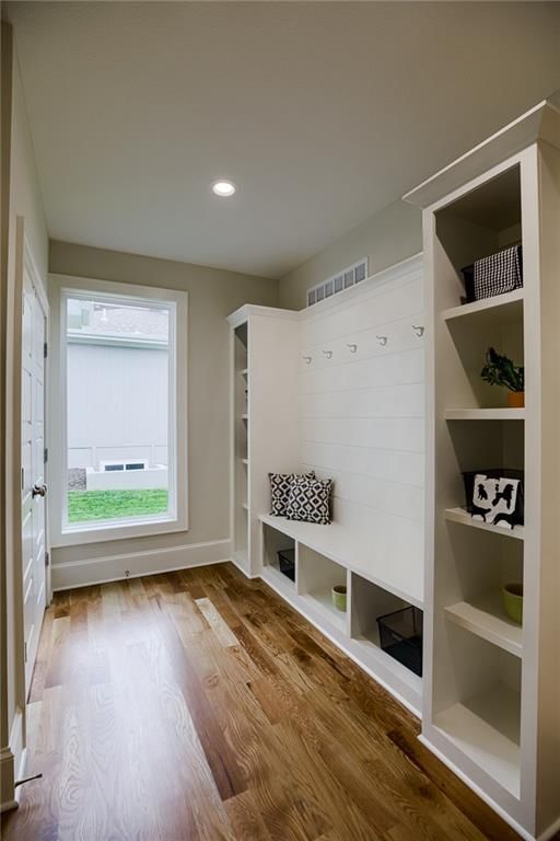 17553 Acton Street — photo 20