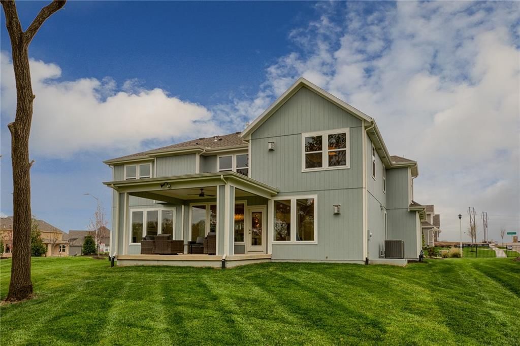 17553 Acton Street — photo 47