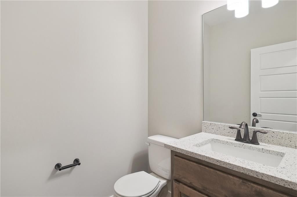 10318 N Winchester Avenue — photo 17
