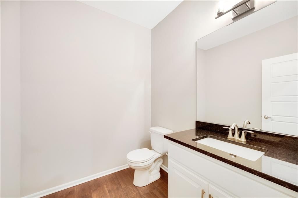 10302 N Winchester Avenue — photo 12