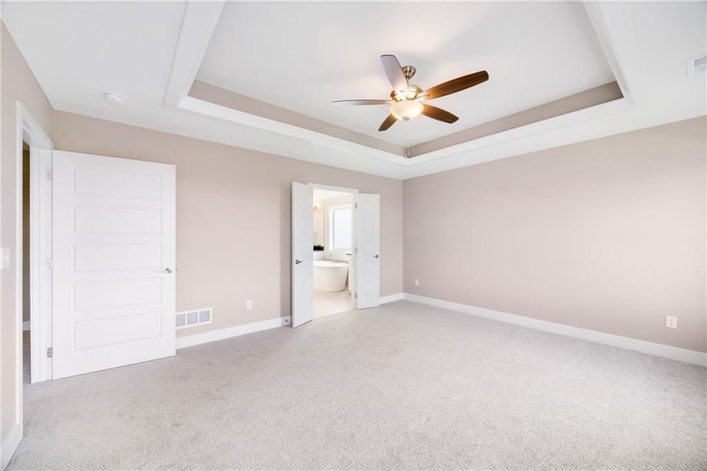 10302 N Winchester Avenue — photo 17