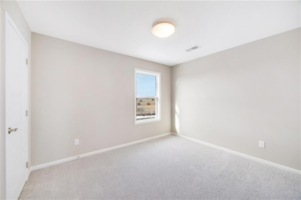 10302 N Winchester Avenue — photo 27
