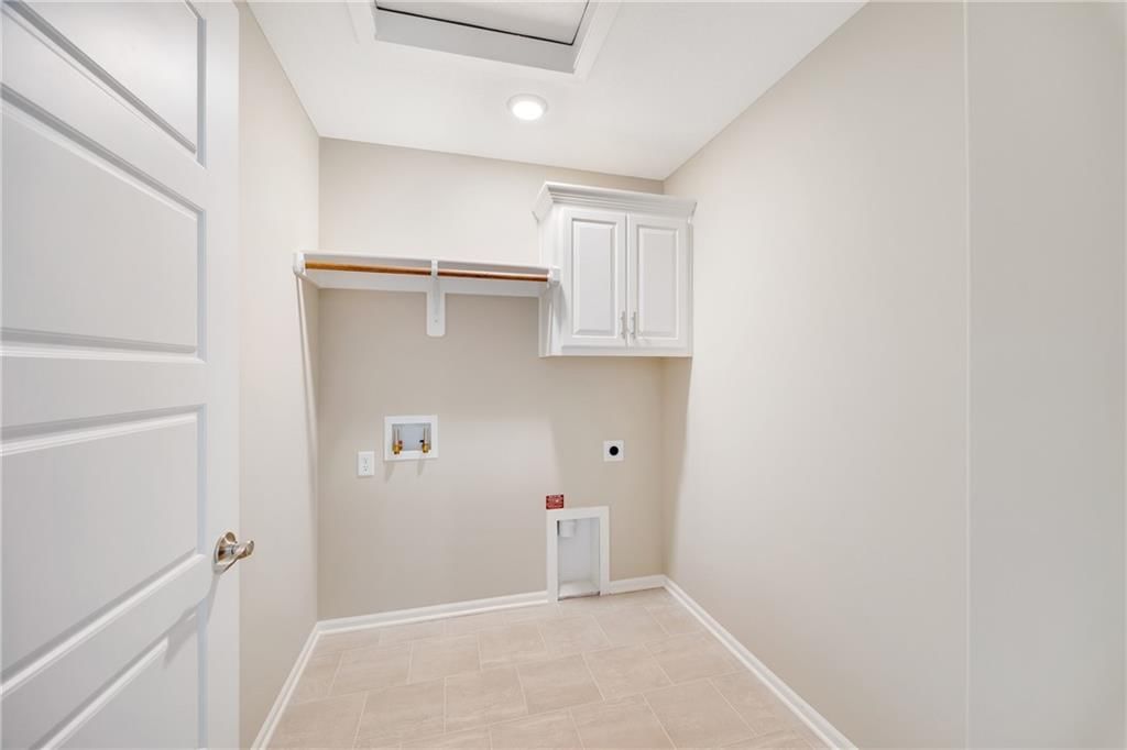 10302 N Winchester Avenue — photo 32