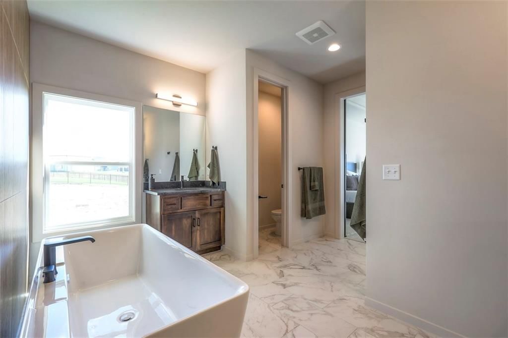 8407 NW 90th Street — photo 29