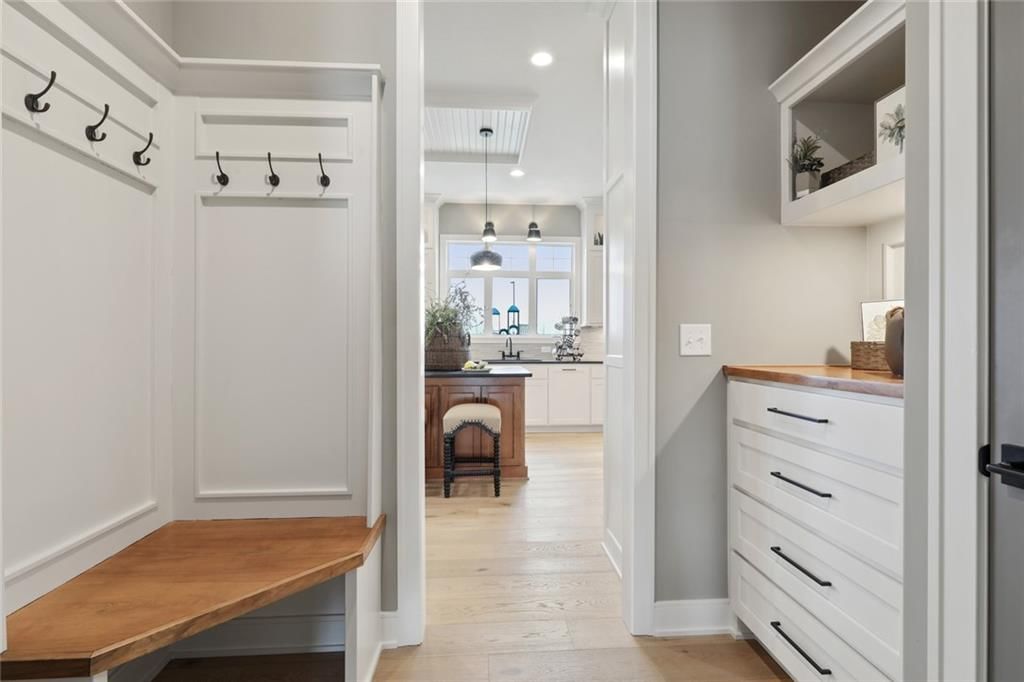 Photo 13 of 39 - 17465 W 169th Terrace