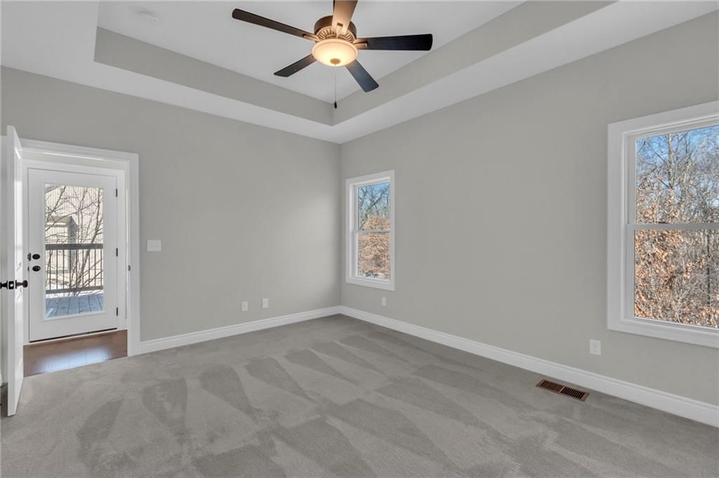 Photo 10 of 31 - 646 NW 110th Street