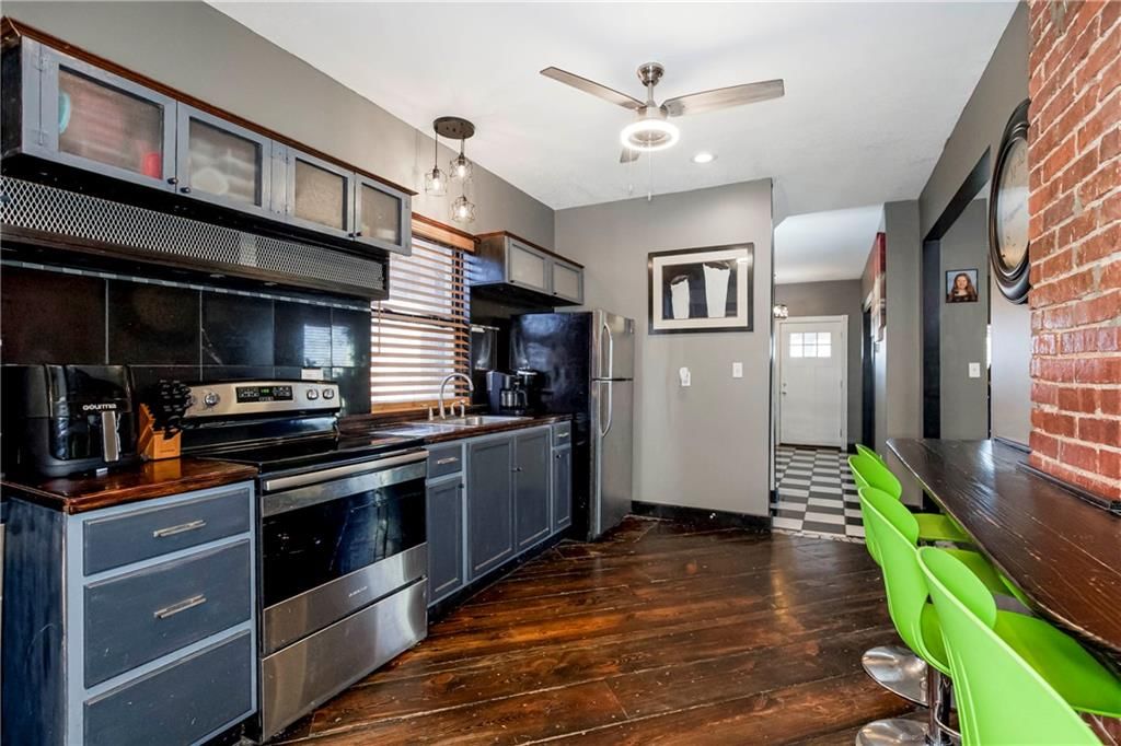 2217 E 21st Street — photo 13