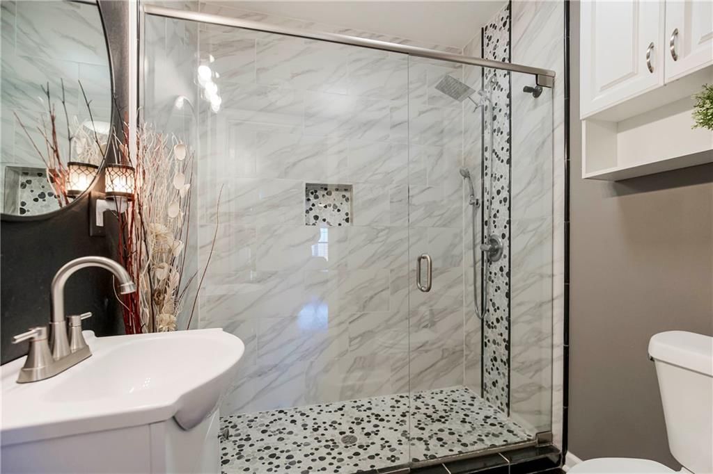 2217 E 21st Street — photo 16