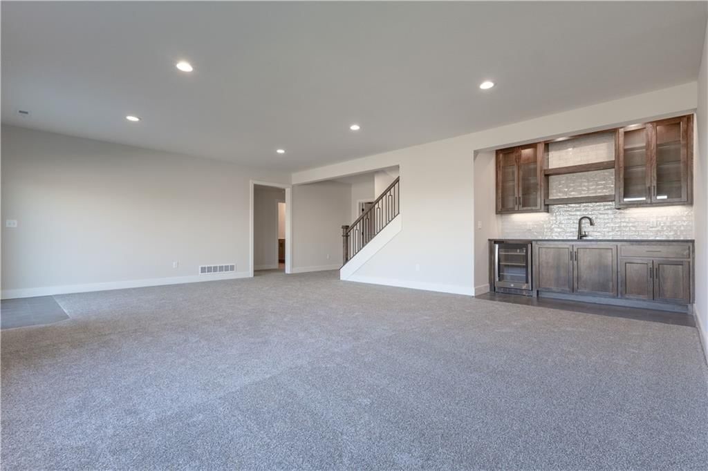 1140 SW Whitby Drive — photo 22