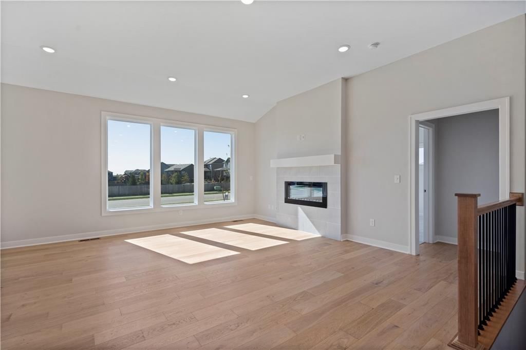 1805 SW Hightown Drive — photo 8