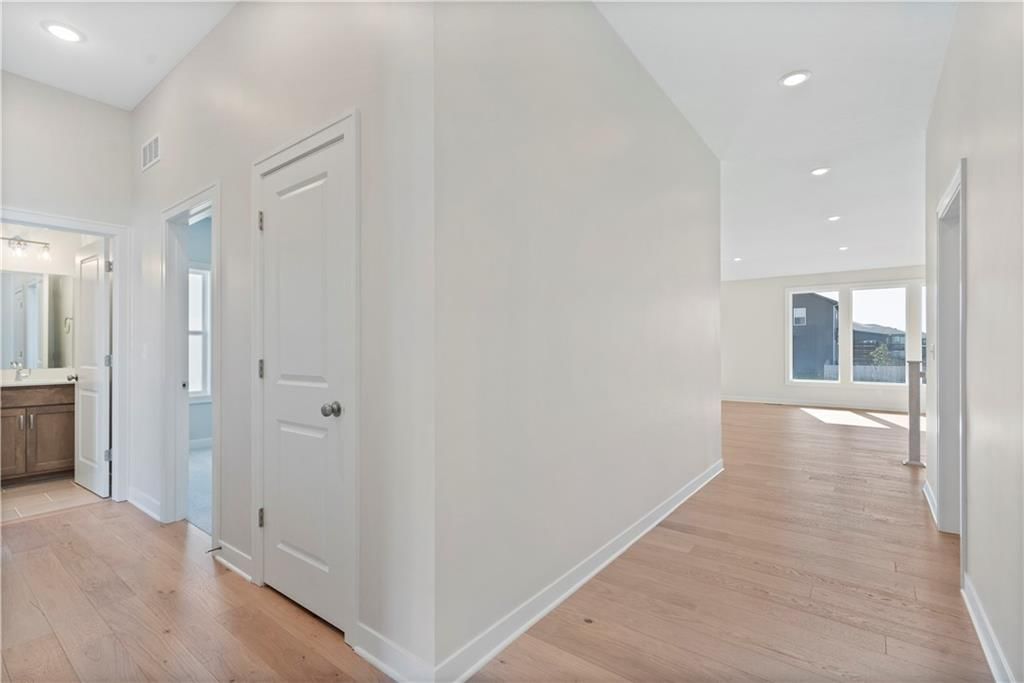 1805 SW Hightown Drive — photo 21