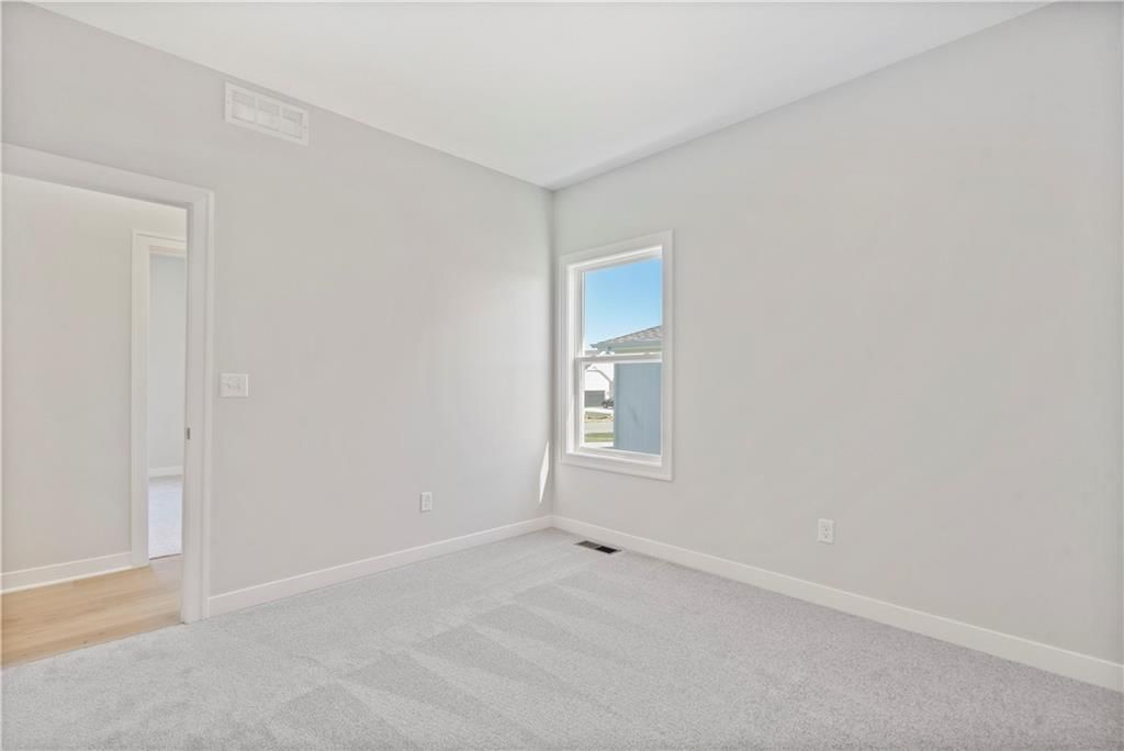 1805 SW Hightown Drive — photo 23