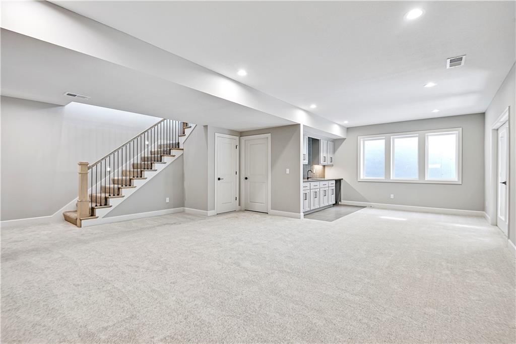 Photo 22 of 31 - 22047 W 94th Street