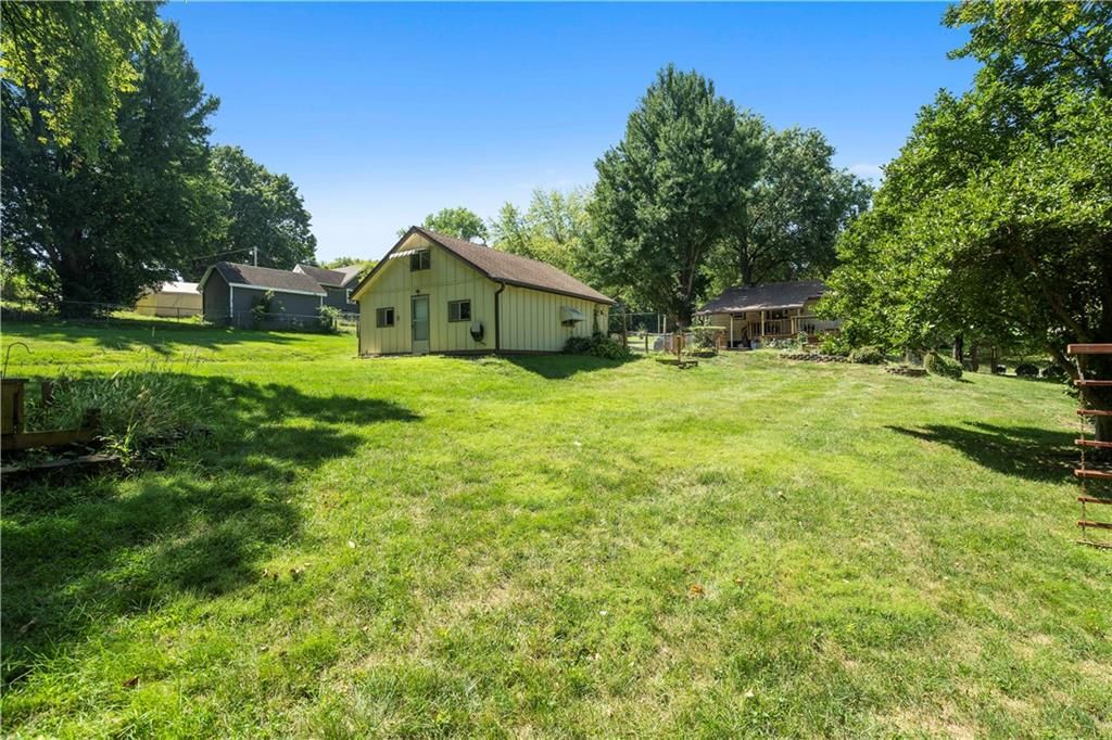 4029 N Cleveland Avenue — photo 46