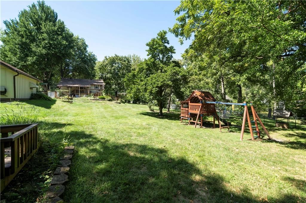4029 N Cleveland Avenue — photo 47