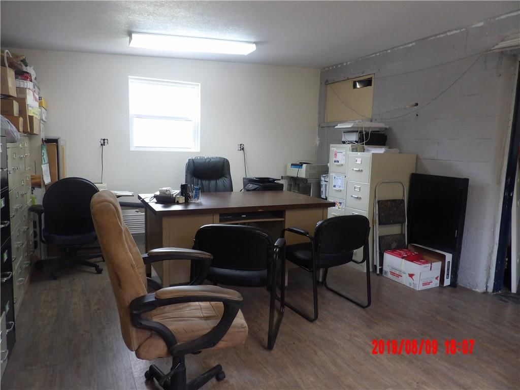 213 S Maple Street — photo 10