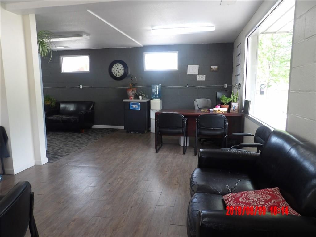 213 S Maple Street — photo 15