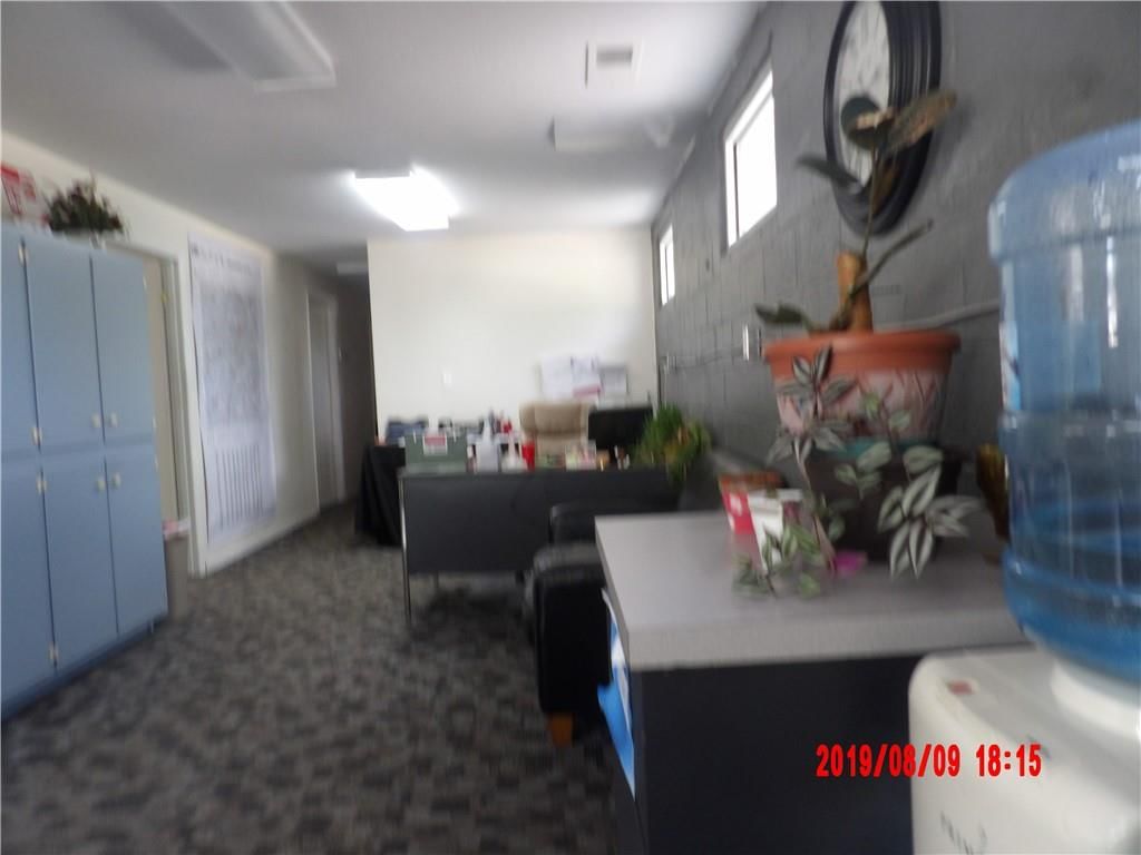 213 S Maple Street — photo 17