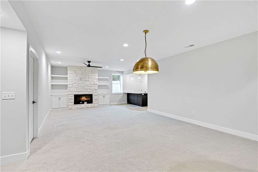 Photo 31 of 37 - 25079 W 98th Place