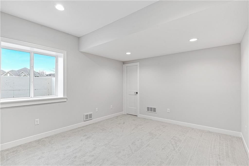 Photo 32 of 37 - 25079 W 98th Place