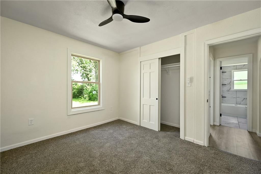 2406 Haskell Avenue — photo 15