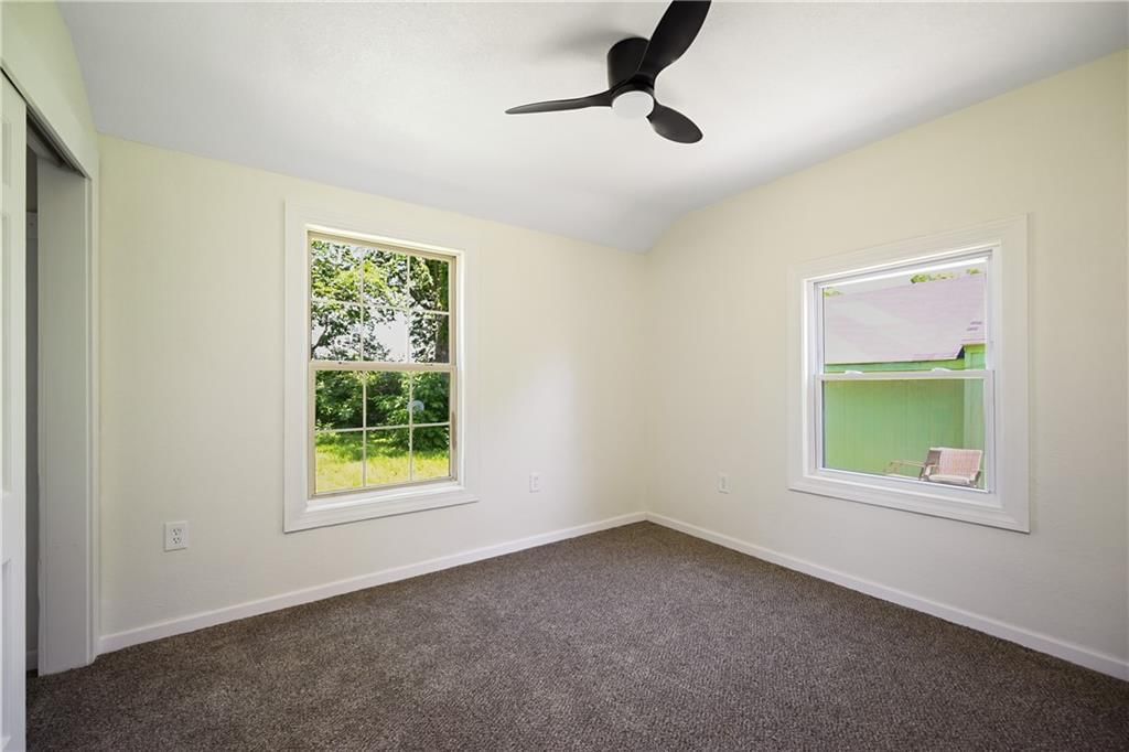 2406 Haskell Avenue — photo 16