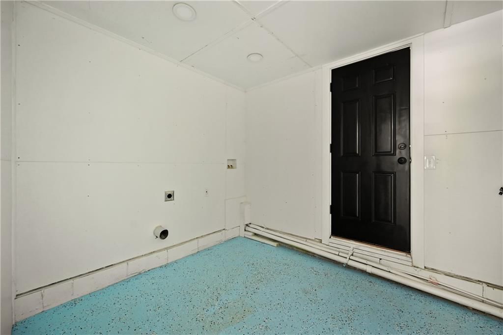 2406 Haskell Avenue — photo 17