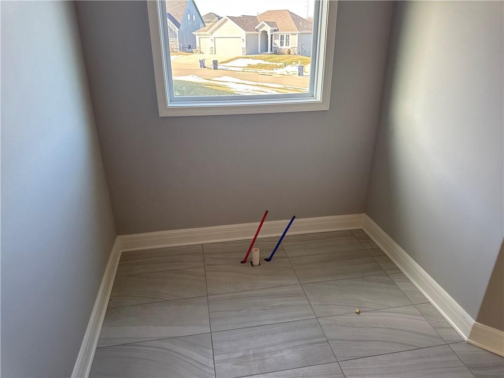 8809 N LISTER Court — photo 15