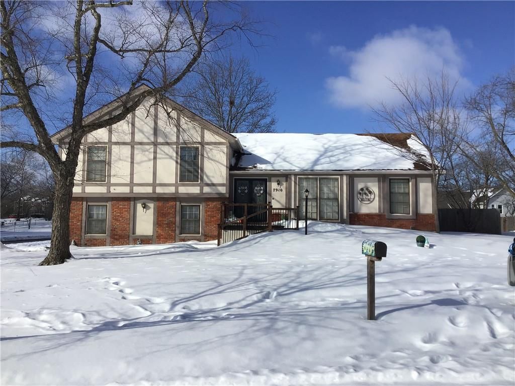 7910 N ANITA Drive — photo 33