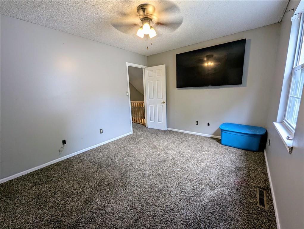 812 NW Rosaceae Drive — photo 33