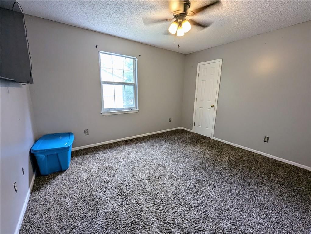 812 NW Rosaceae Drive — photo 34