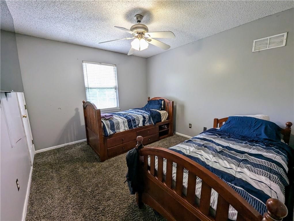 812 NW Rosaceae Drive — photo 36
