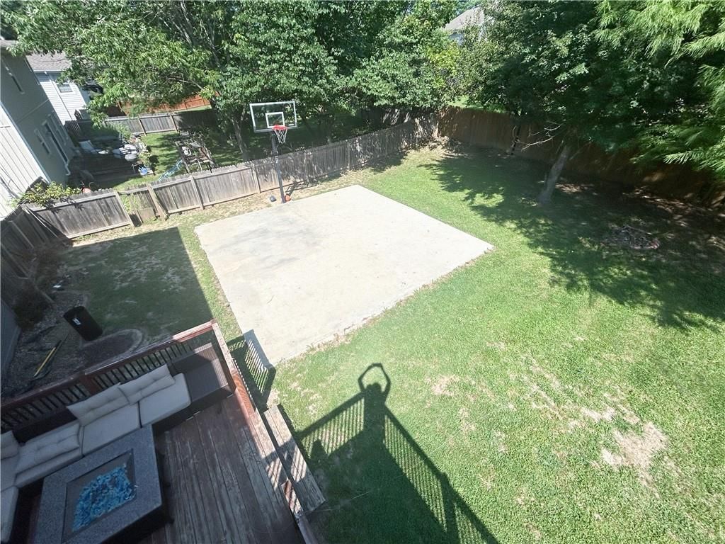812 NW Rosaceae Drive — photo 44