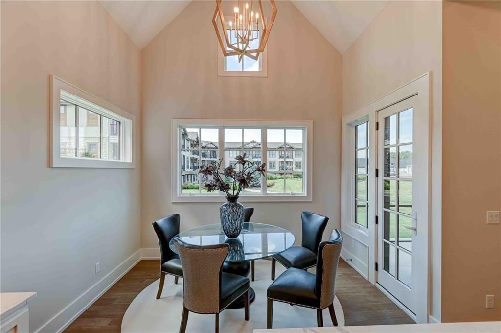 Photo 15 of 56 - 3912 W 85th St Street