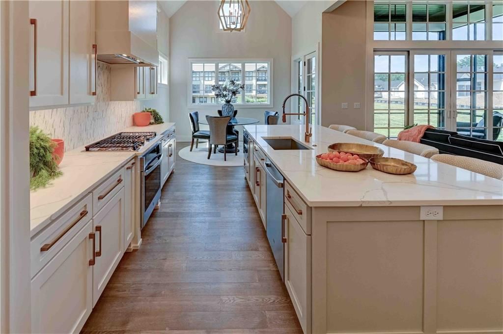 Photo 17 of 56 - 3912 W 85th St Street