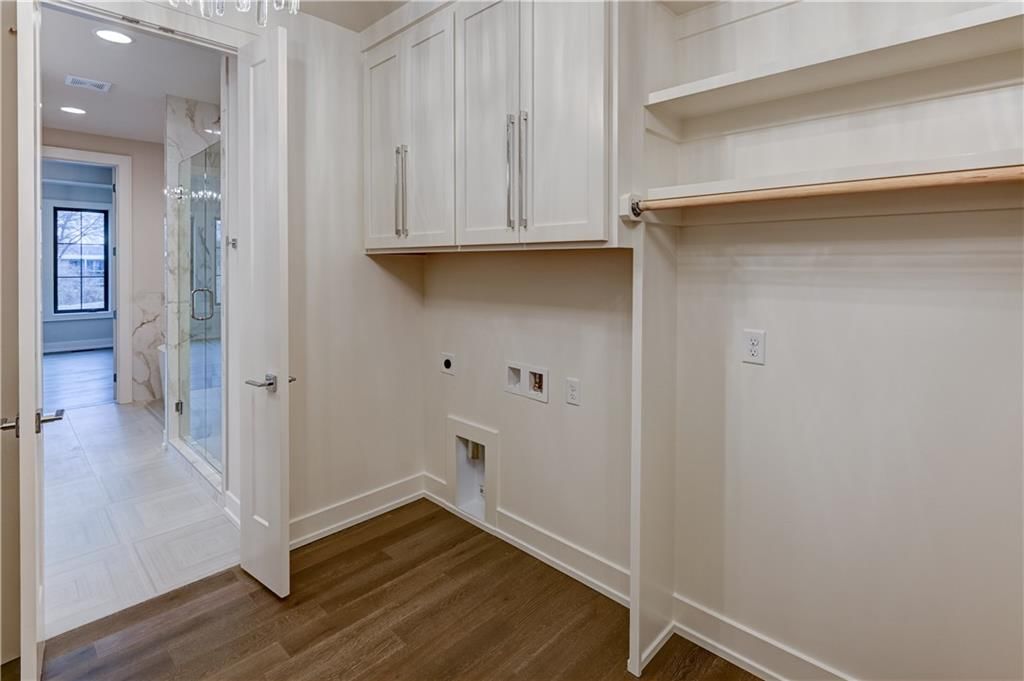 3906 W 84th Terrace — photo 29